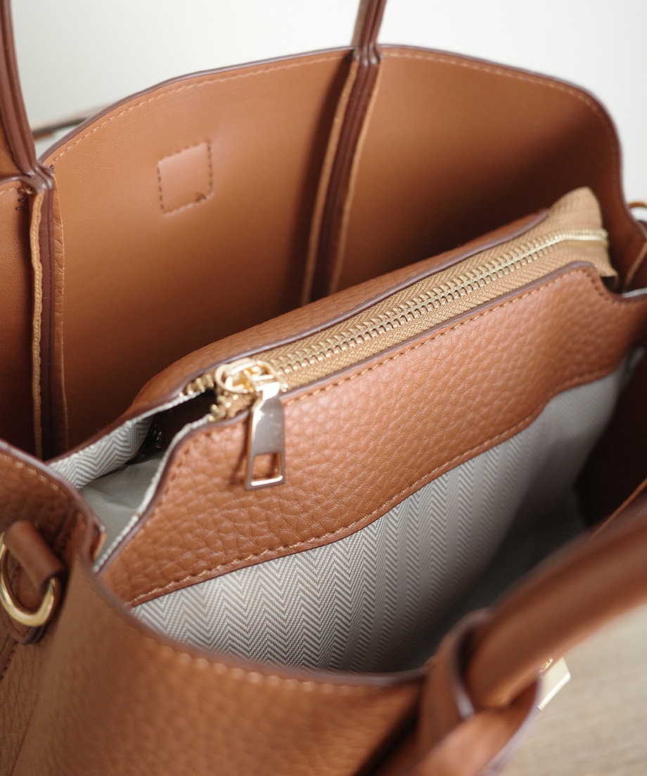 パスケース付きハンドバッグ