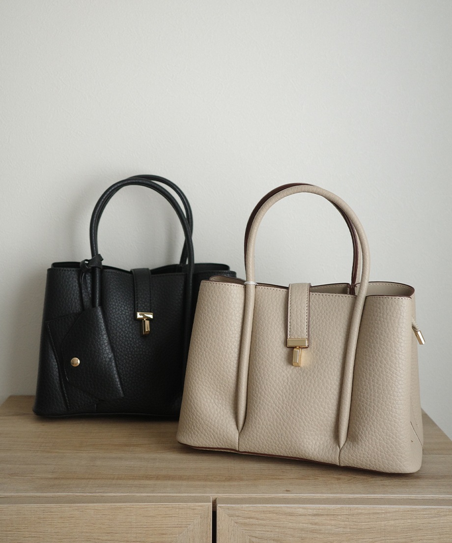 パスケース付きハンドバッグ