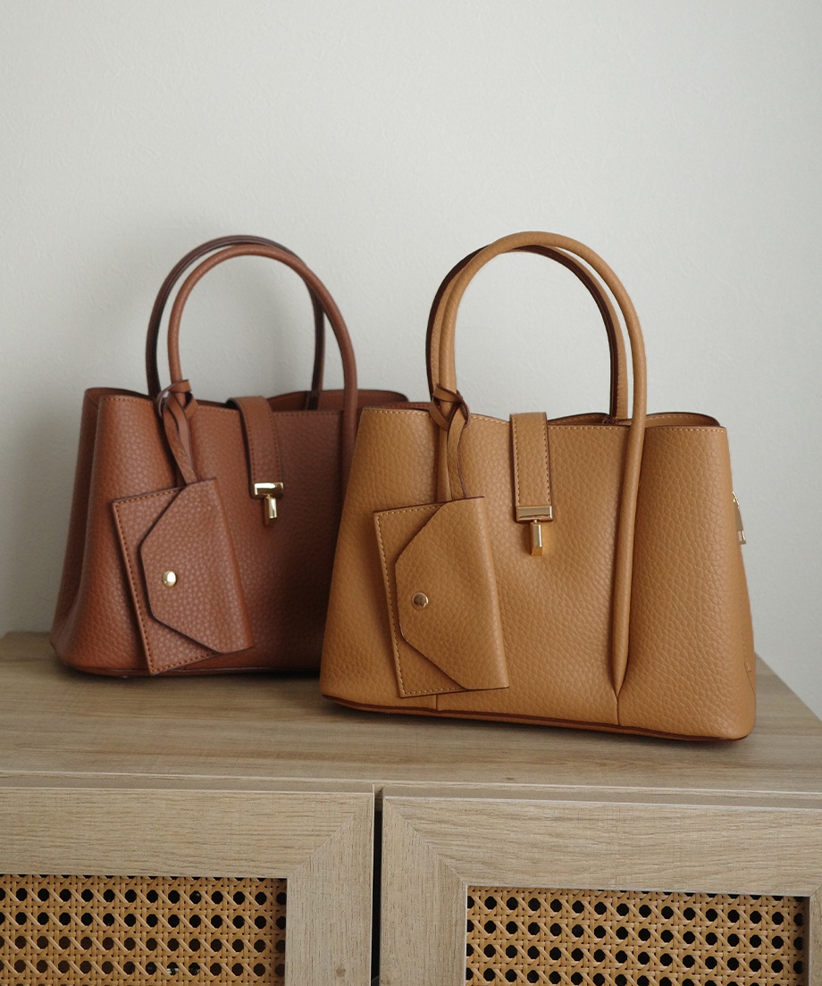 パスケース付きハンドバッグ