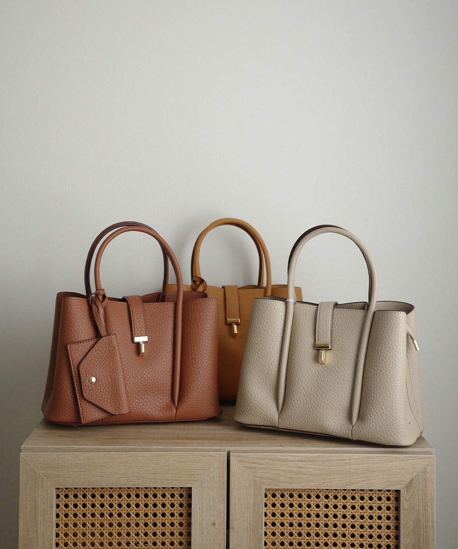 パスケース付きハンドバッグ