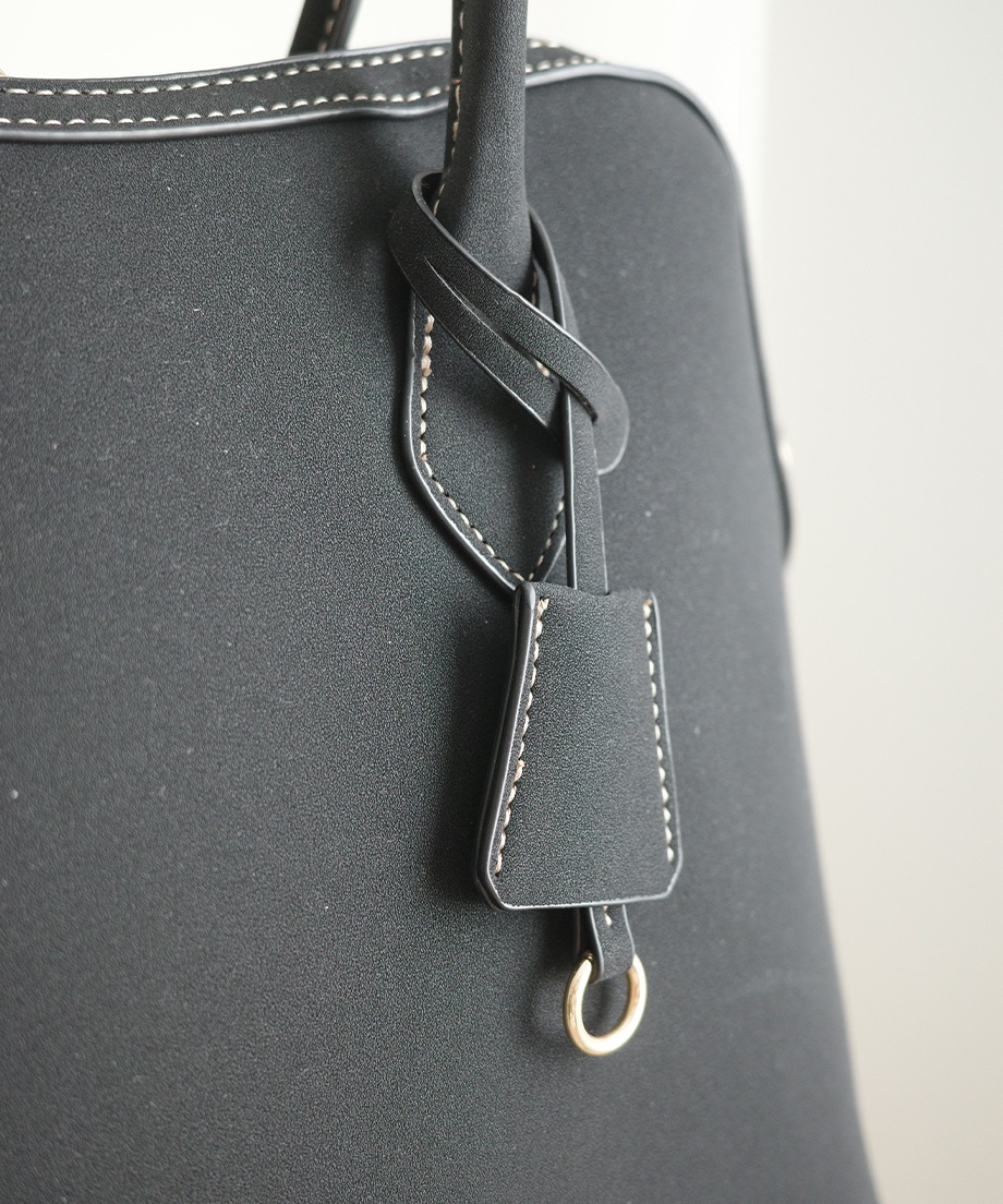 スムースハンドバッグ