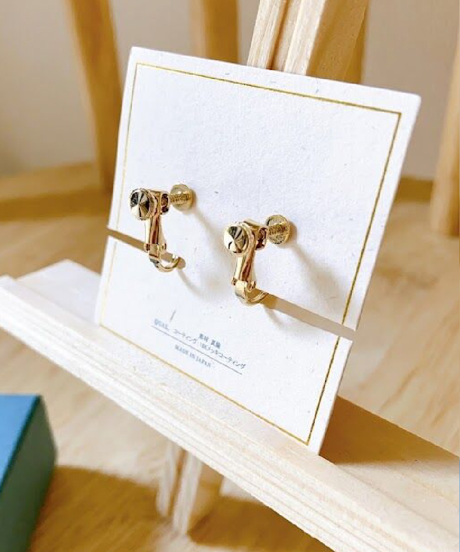 ゴールドクロスバーイヤリング