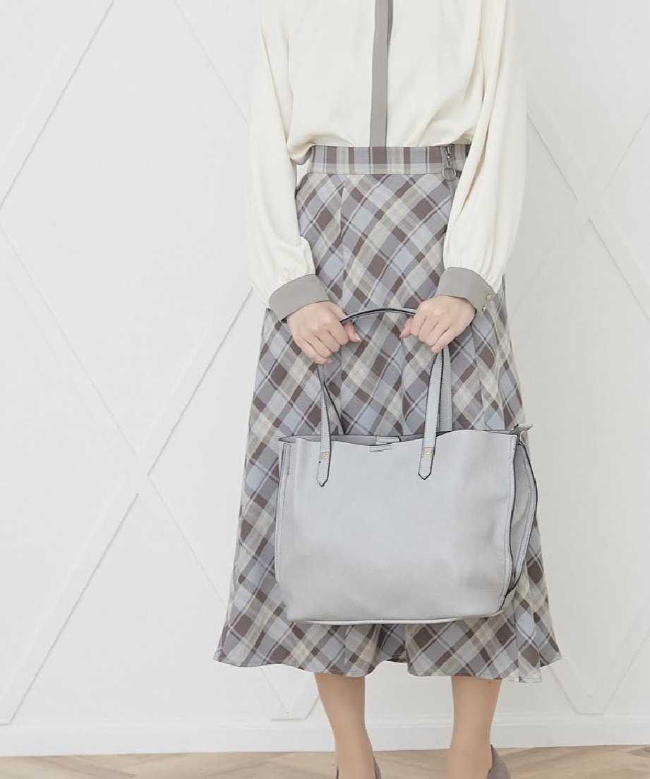 サイドスリットトートバッグ