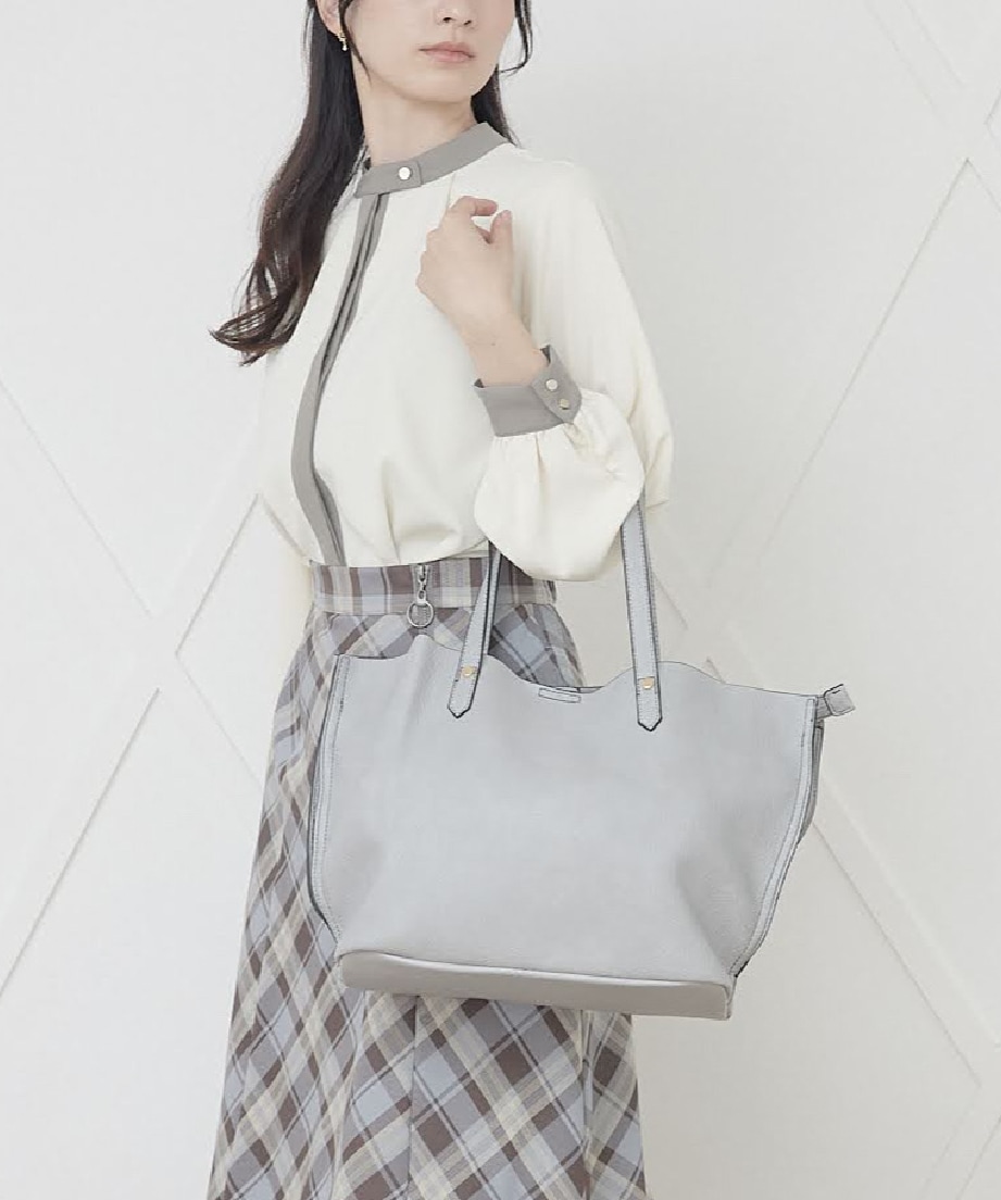 サイドスリットトートバッグ