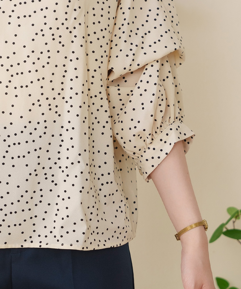 ドットマルチWAYブラウス