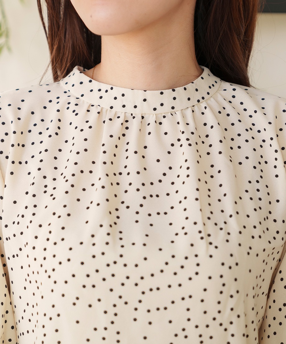 ドットマルチWAYブラウス