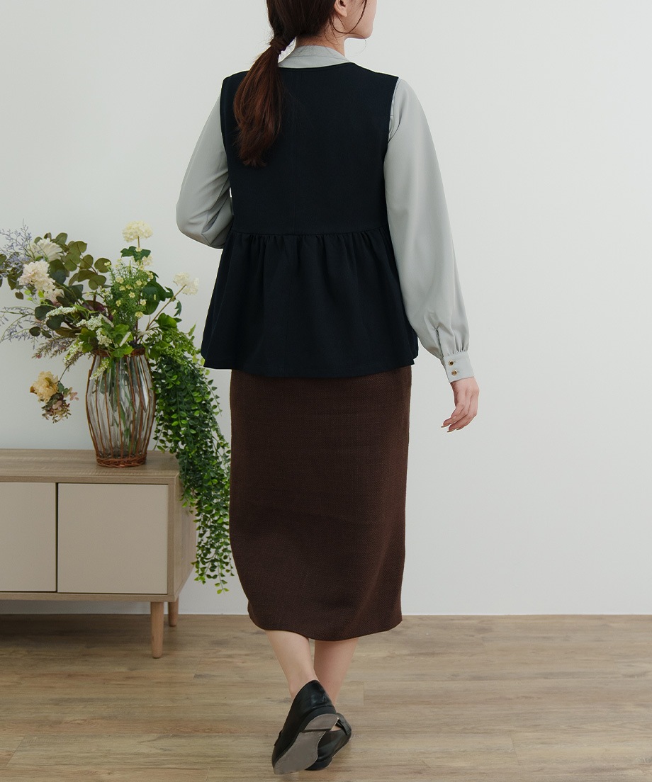 ウーリッシュアシメフリルペプラムベスト