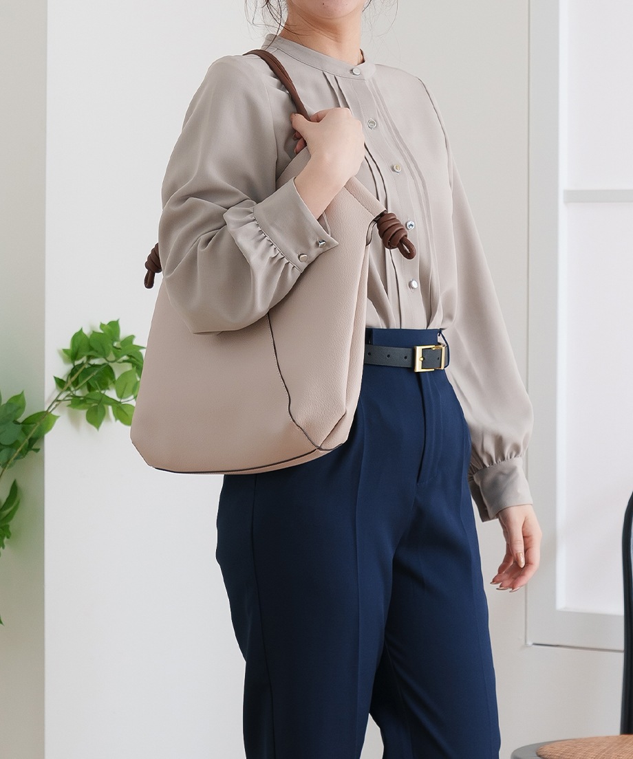 ショルダーバッグ