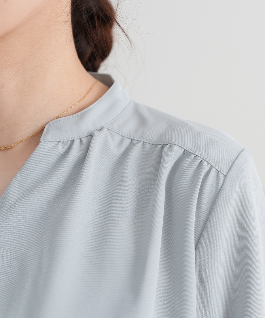 キーネックブラウス（2025SS)