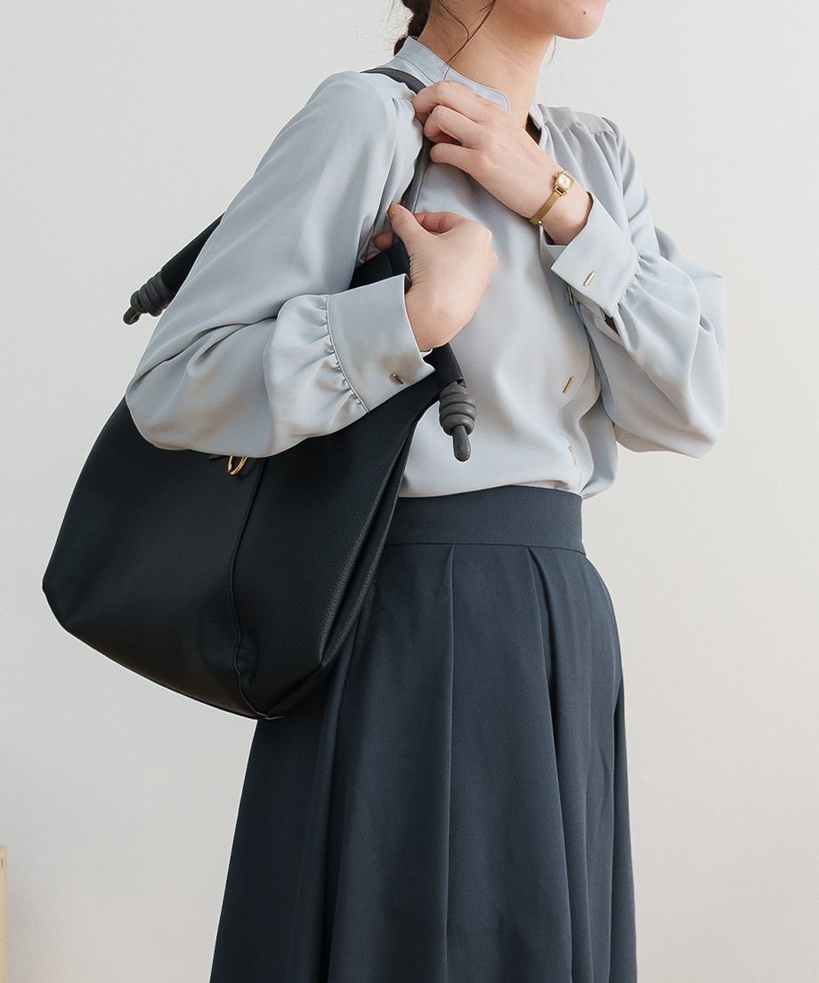 キーネックブラウス（2025SS)