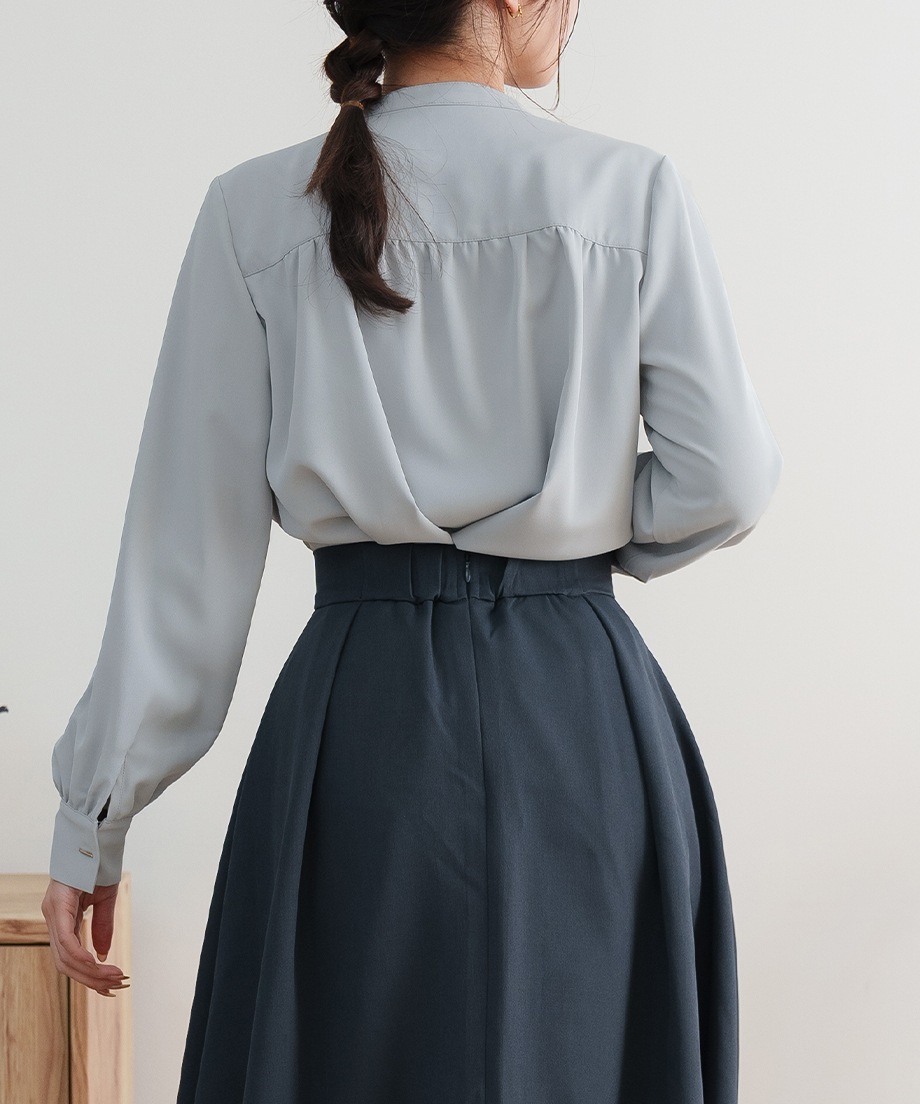 キーネックブラウス（2025SS)
