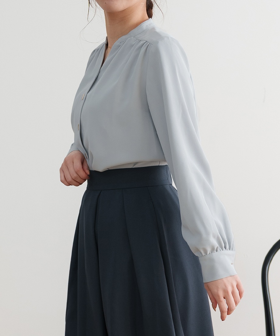 キーネックブラウス（2025SS)