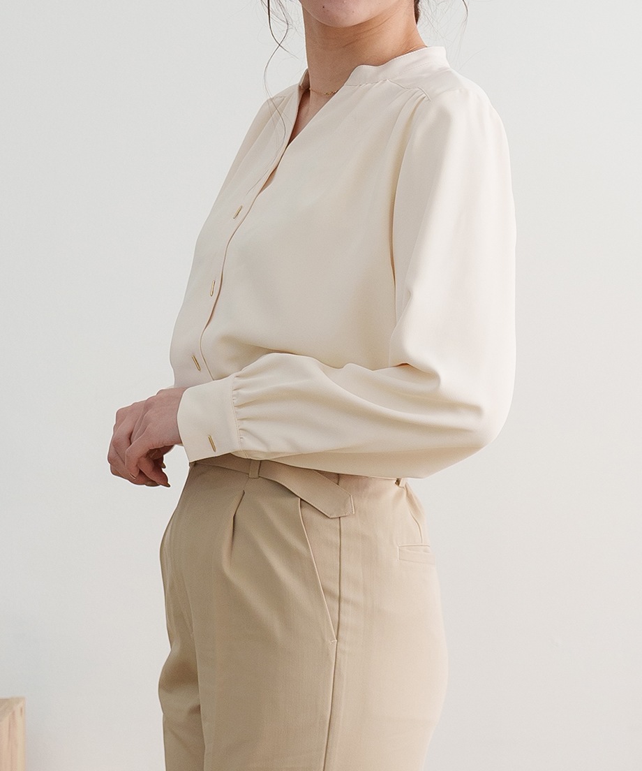 キーネックブラウス（2025SS)