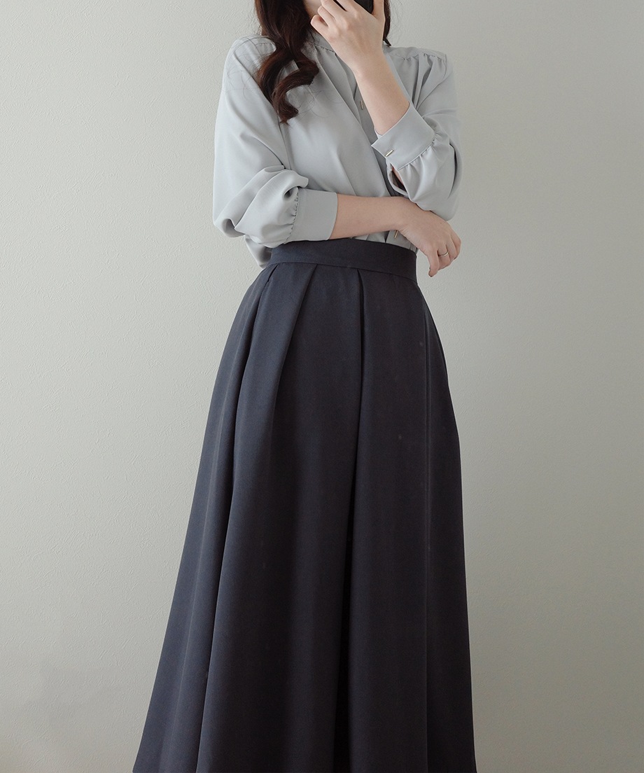 キーネックブラウス（2025SS)