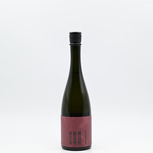 柳田酒造(千本桜、赤鹿毛、青鹿毛、栃栗毛)｜伊勢五本店