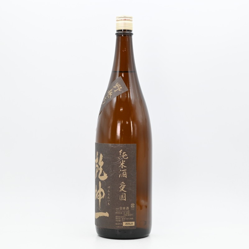 乾坤一 純米酒 愛国 1.8L