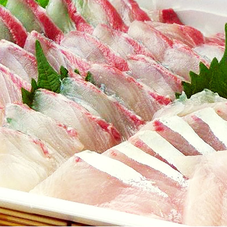 活〆カンパチ 片身 捌いてお届け！ スキンレス 短冊4節 3.5～4.0kgサイズの半分（養殖）[魚介類]