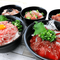 まぐろ５種海鮮丼詰合せ