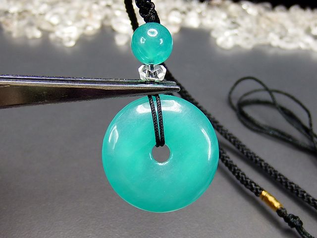 天然石水紋入り湖水色アマゾナイト丸ペンダントネックレス交通安全