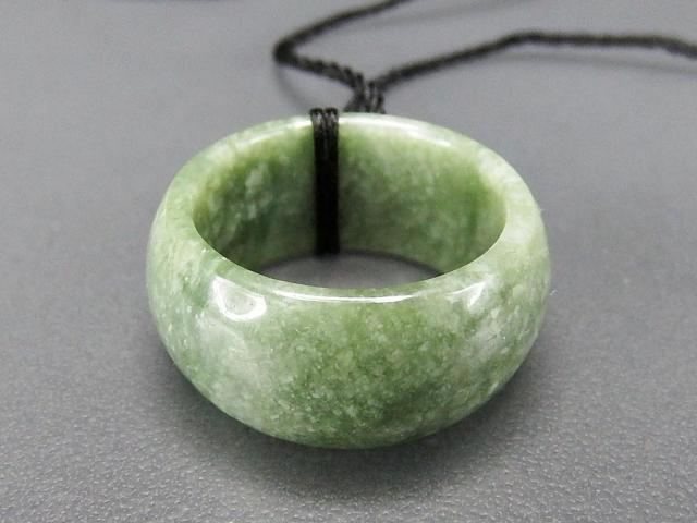 厳選濃い目ひすい指輪ネックレス本翡翠ジェダイト天然石守護五徳 | 石