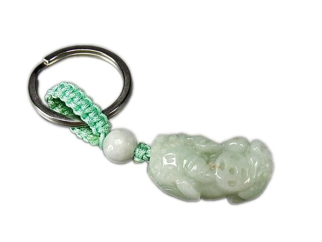 訳有AA天然石ヒキュウ彫りキーホルダー本翡翠小型お守り | 彫り物各種