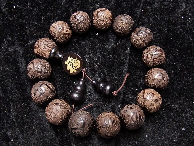 【天然蜜蜡】彫刻ペンダント＆数珠ブレス 天然蜜蜡】彫刻ペンダント＆数珠ブレス 天然蜜蜡】彫刻