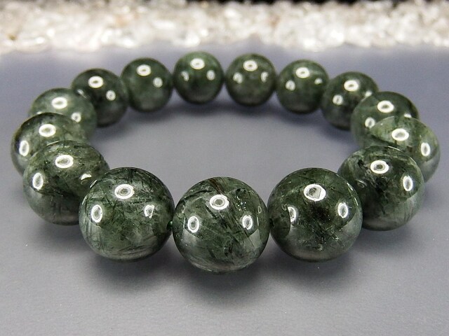 グリーンルチルクォーツ大玉約13.5mm満タン透明度無し天然石