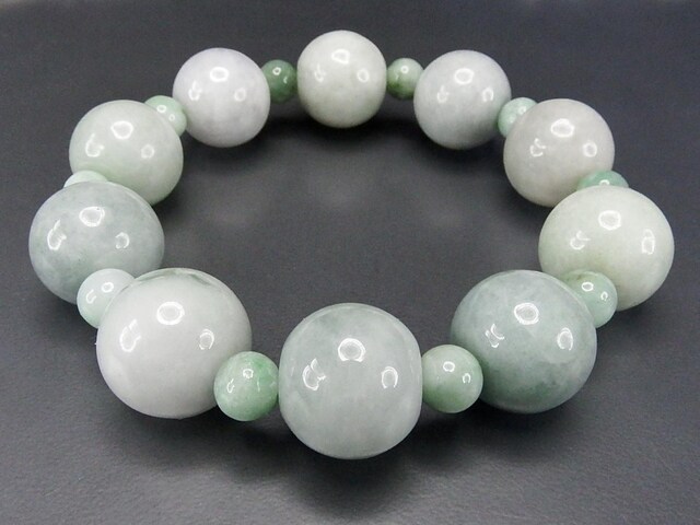 超大玉ひすい約17.5mm路路通形8mm弱玉ブレスレット天然石本翡翠