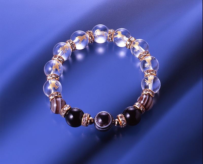 ŷ��徽����Ƭ�ϥ֥쥹