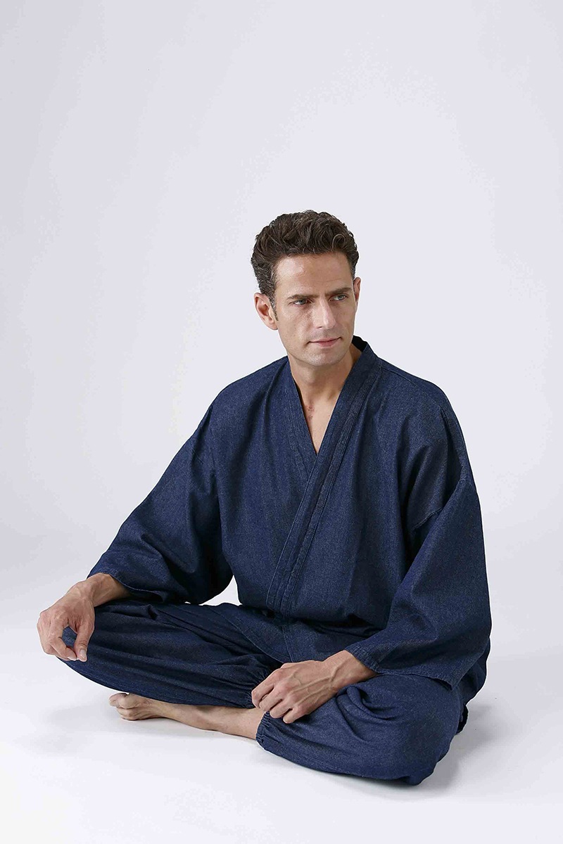 �ǥ˥��̳��