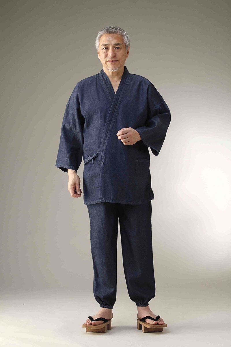 �ǥ˥��̳��