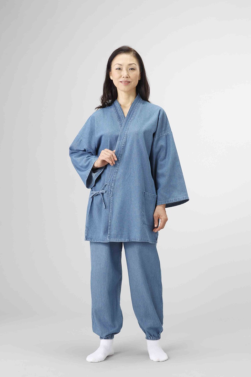 �ǥ˥��̳��