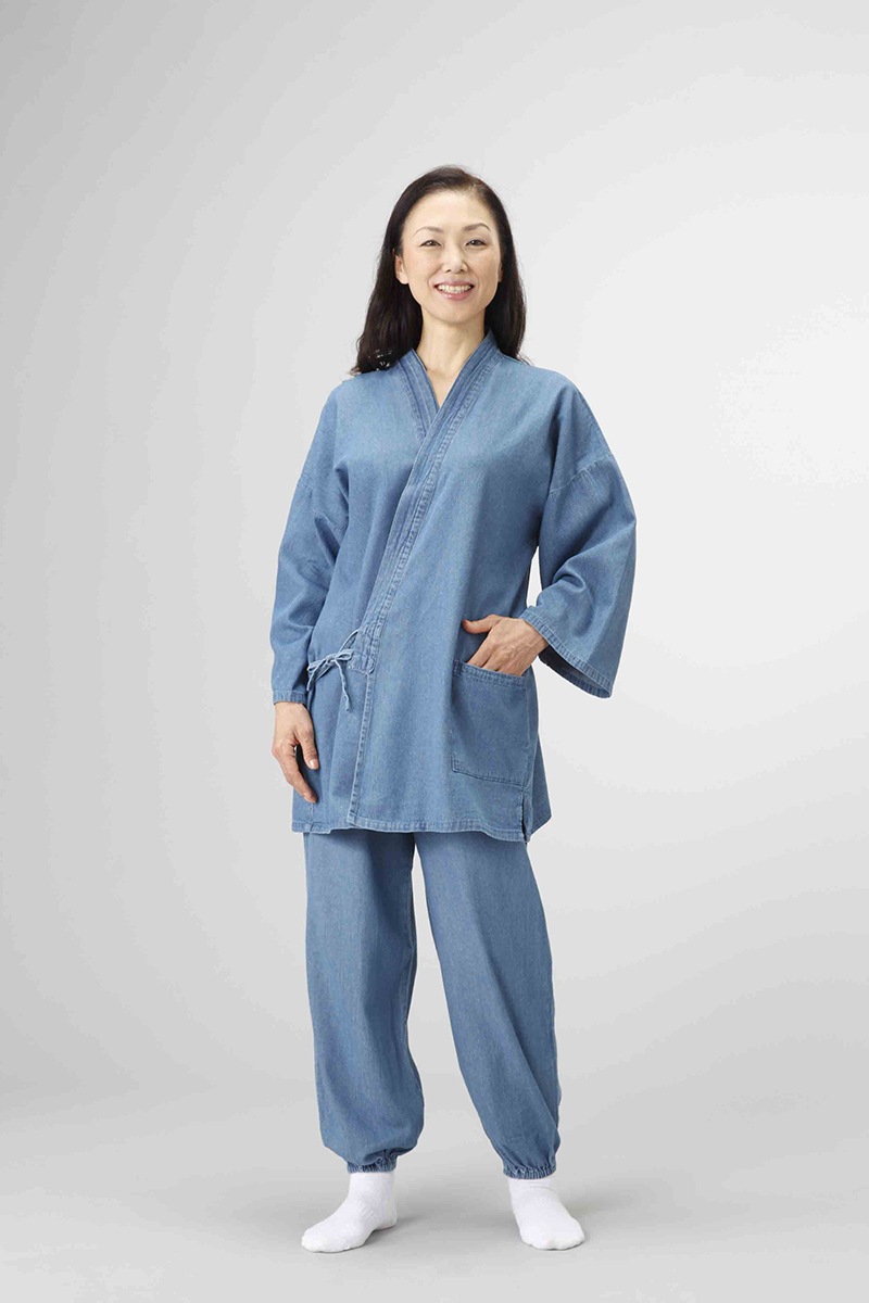 �ǥ˥��̳��