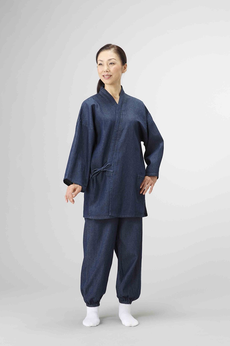 �ǥ˥��̳��