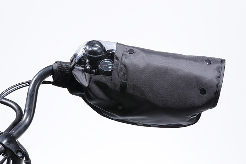 �����륷�����󡡥ϥ�ɥ륫�С�