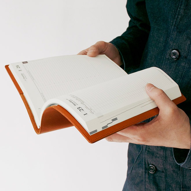 【切り目・栃木レザー】手帳カバー A5 革 手帳 ノートカバー A5 正寸 本革 レザー カバー 名入れ 対応 日本製 手作り / 等 A5 サイズの 手帳 ノート に対応 手帳カバー オーダー 革 スケジュール帳 2025  [kc01]