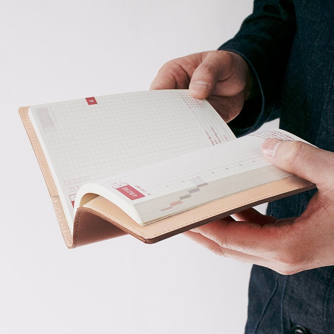 【切り目・素ヌメ革】手帳カバー A6 革 手帳 ノートカバー A6 正寸 本革 レザー カバー 名入れ 対応 日本製 手作り / 等 A6 サイズの 手帳 ノート に対応 手帳カバー オーダー 革 スケジュール帳 2025  [kc01]