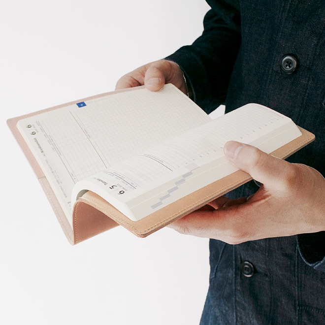 【切り目・素ヌメ革】手帳カバー B6 革 手帳 ノートカバー B6 正寸 本革 レザー カバー 名入れ 対応 日本製 手作り / 等 B6 サイズの 手帳 ノート に対応 手帳カバー オーダー 革 スケジュール帳 2025  [kc01]