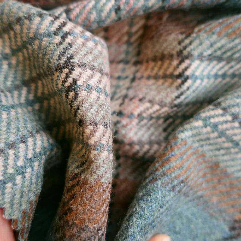 Lowick Plaid teal (F4628-06)