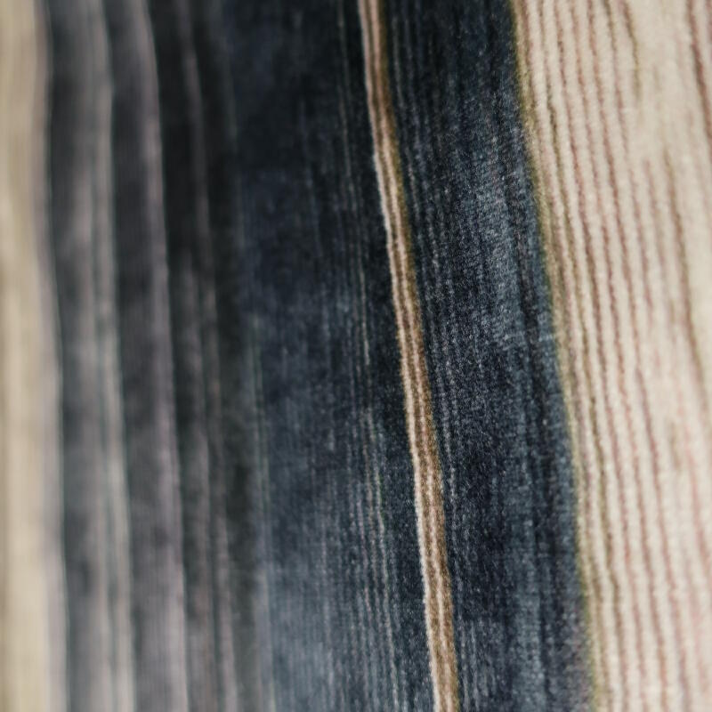 Tomoko Velvet (9068-01) oxide