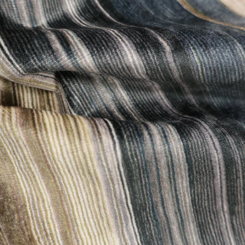 Tomoko Velvet (9068-01) oxide