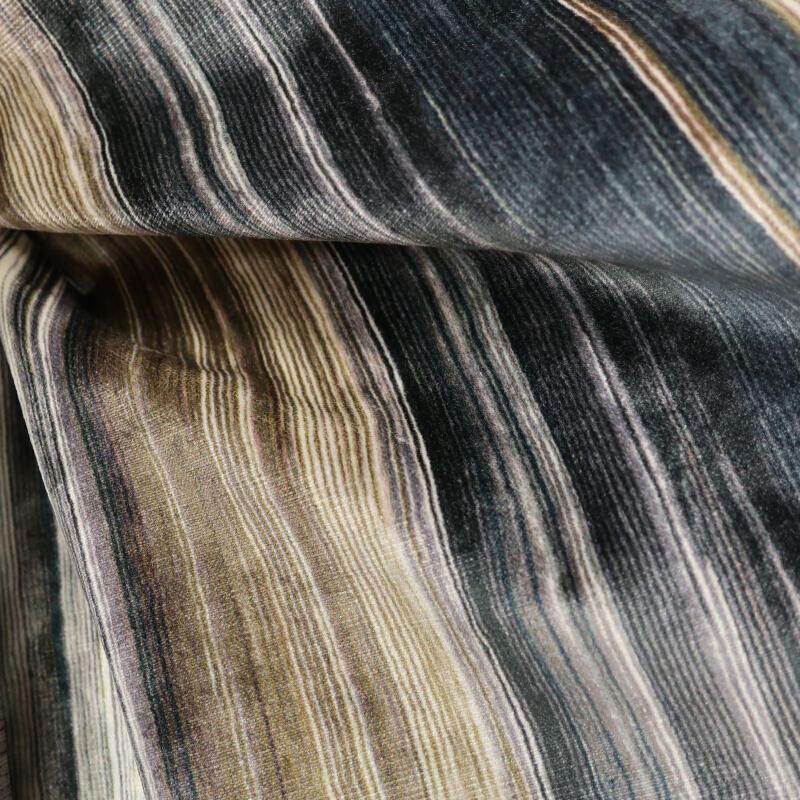 Tomoko Velvet (9068-01) oxide