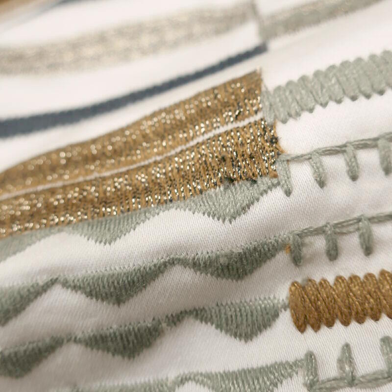 HILLSIDE Gold (L9368-01)