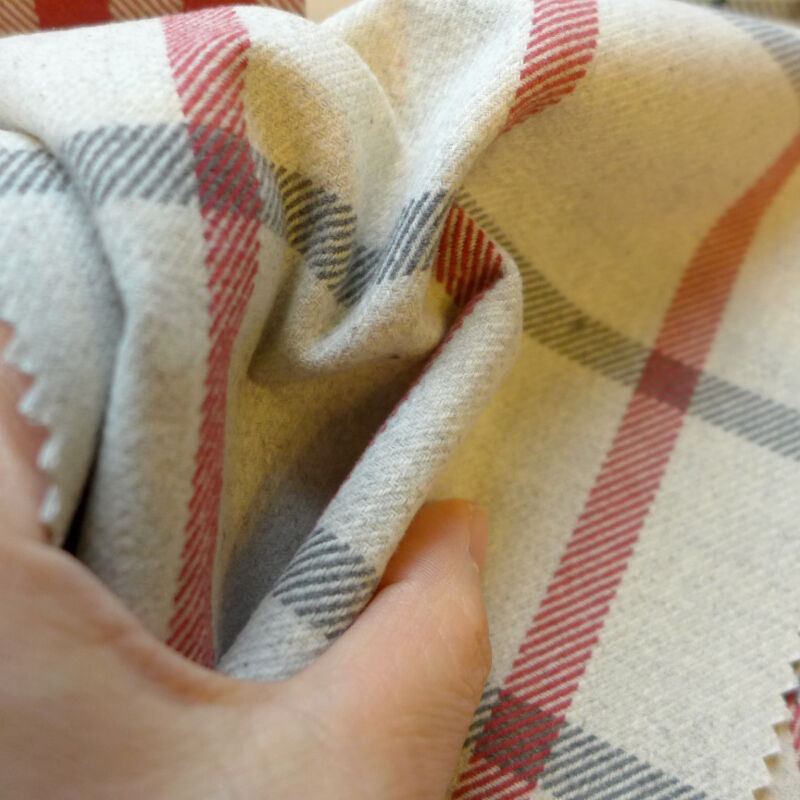 Aviemore F0947-08 (Red)