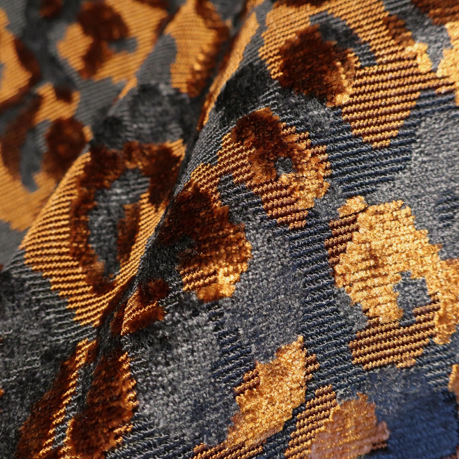 Trixie Sienna (8001/03)