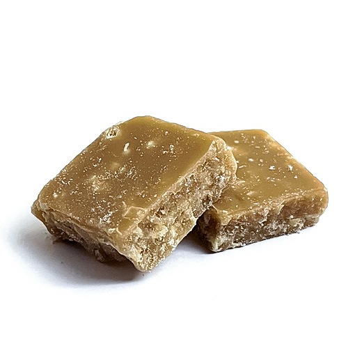 喜界島　荒木特産　黒糖（純黒糖）[菊地農園]