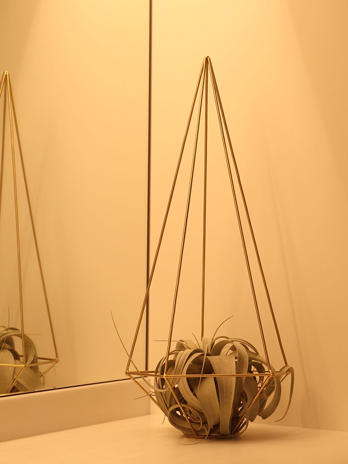 �ҥ���������ƥꥢ.4