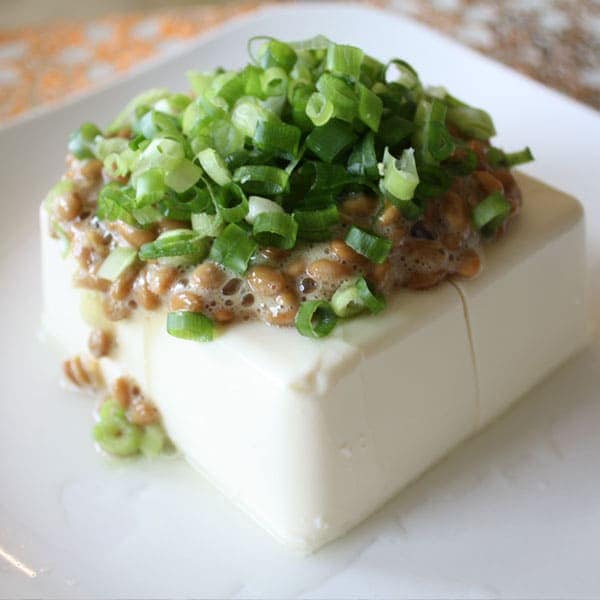 九条太ねぎ(干しねぎ挿し苗)2個～【野菜苗 9cmポット】｜ 【植物の