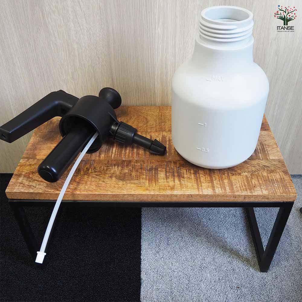 ジョウロ エコラブ2 ポンプスプレー 【水やりグッズ 1.7lL／1個売り】