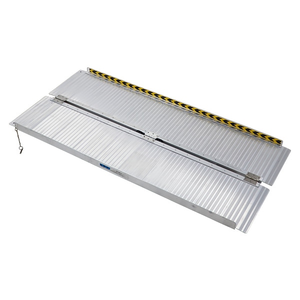 未開封品アルミスロープ182×74×5㎝ 最大荷重270kg アルミスロープ,スロープ長さ約152.5cm,幅約72.5cm,耐荷重約270kg,工事